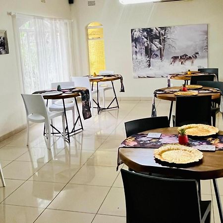 Woelfe Krantz Accommodation Mbombela Buitenkant foto