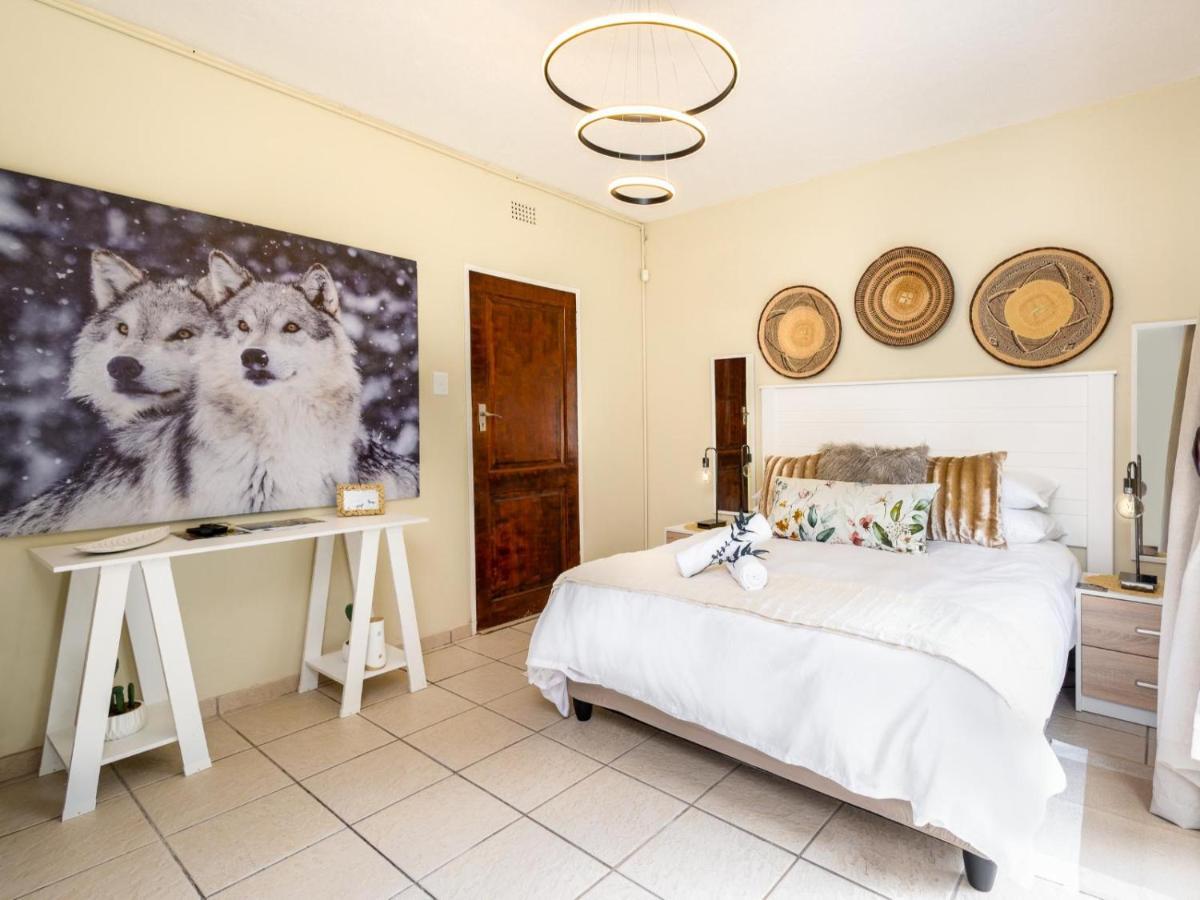 Woelfe Krantz Accommodation Mbombela Kamer foto