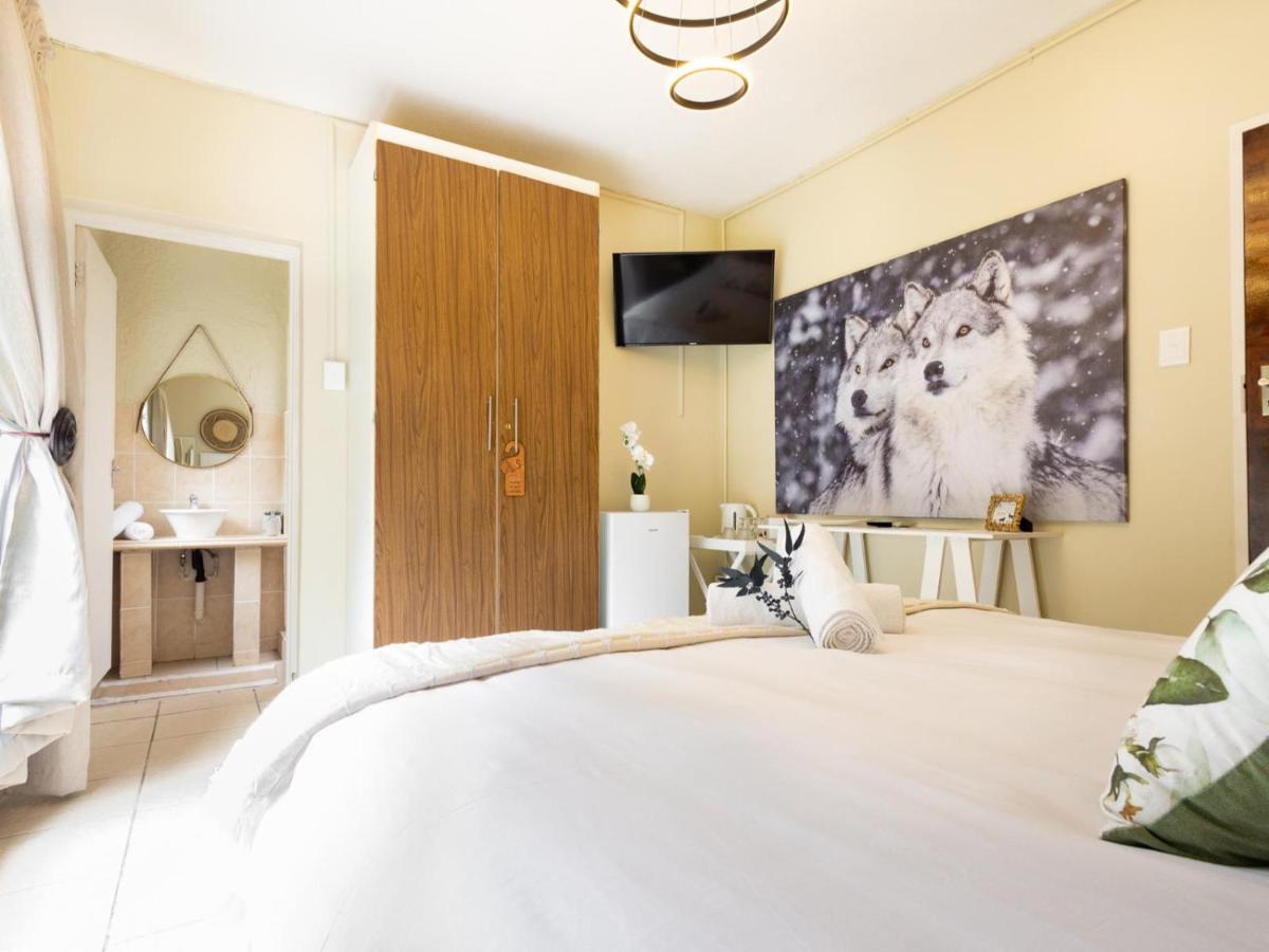 Woelfe Krantz Accommodation Mbombela Kamer foto