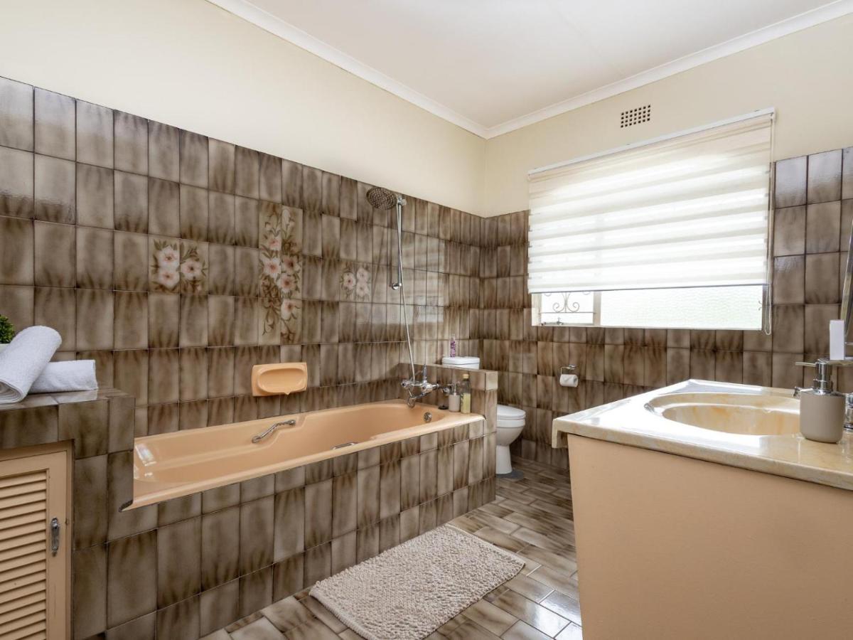 Woelfe Krantz Accommodation Mbombela Kamer foto