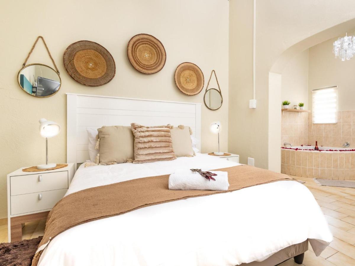 Woelfe Krantz Accommodation Mbombela Kamer foto