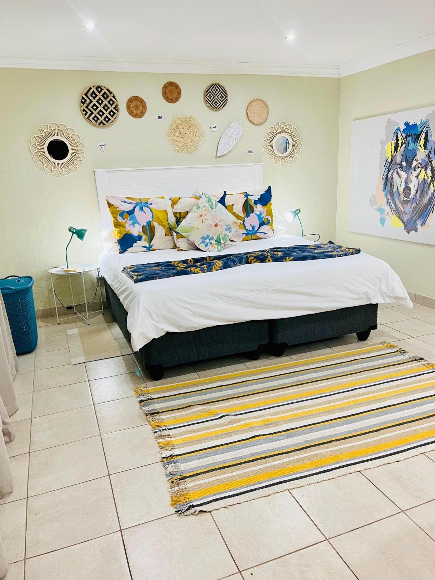 Woelfe Krantz Accommodation Mbombela Buitenkant foto